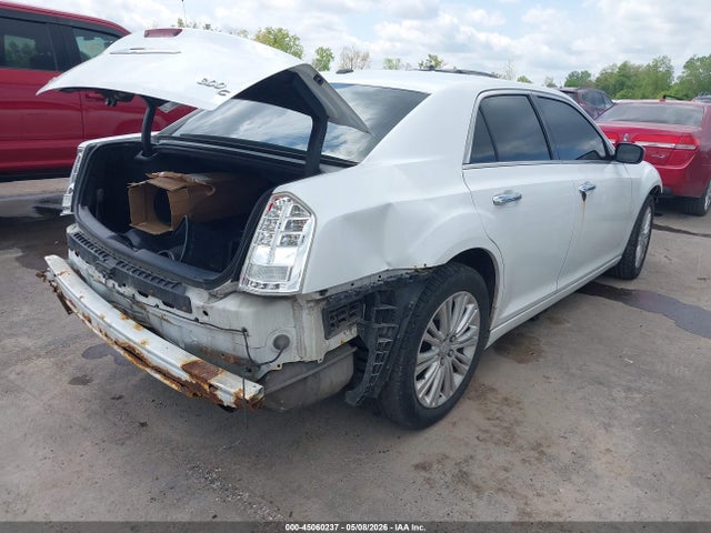 Chrysler 300c Awd