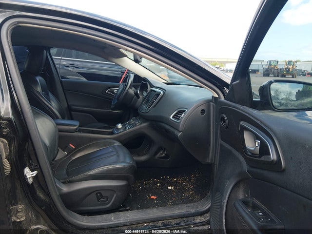 Chrysler 200 Limited Platinum