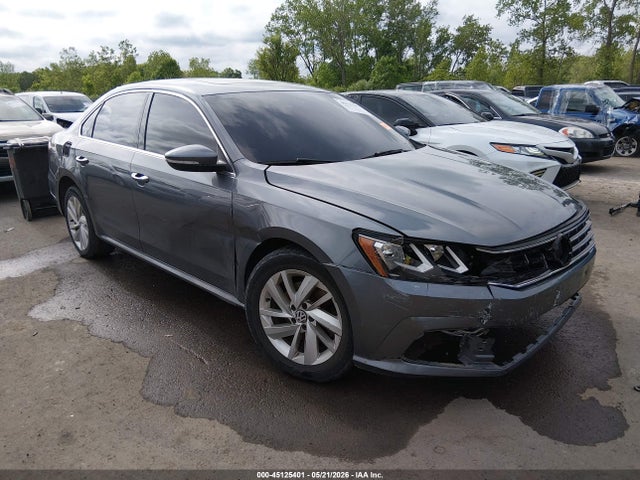 Salvage Volkswagen Passat Image