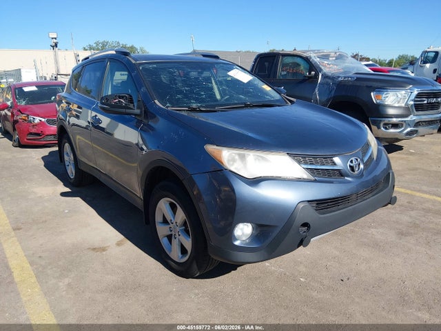 Salvage Toyota RAV4 Image