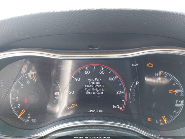 Jeep Grand Cherokee Laredo