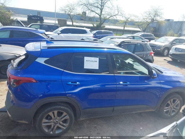 Kia Seltos S