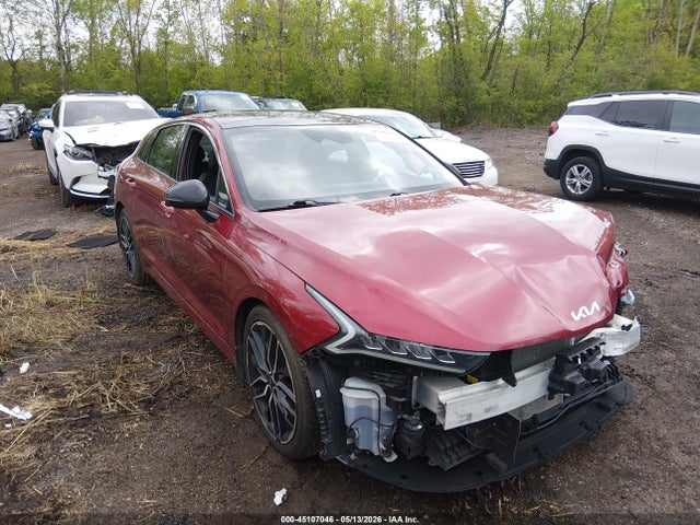 Salvage Kia K5 Image