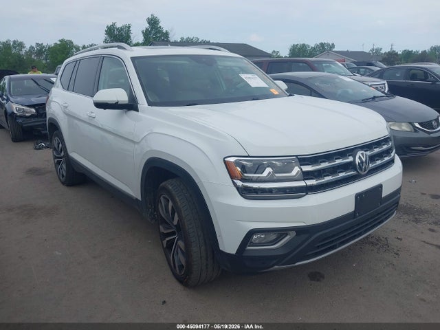 Salvage Volkswagen Atlas Image