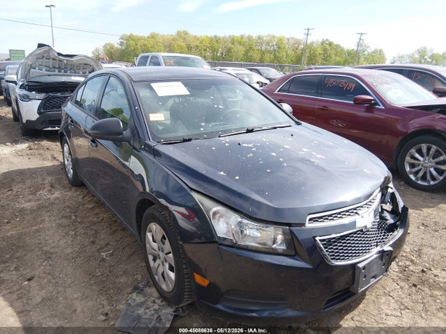 Salvage Chevrolet Cruze Image