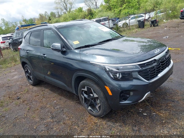 Salvage Kia Seltos Image