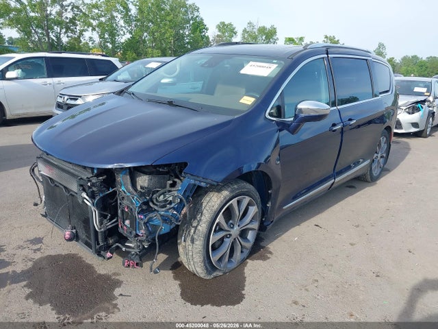 Chrysler Pacifica Limited