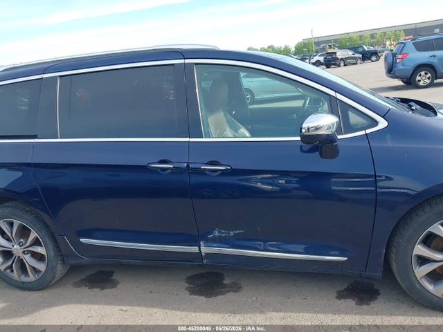 Chrysler Pacifica Limited