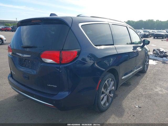 Chrysler Pacifica Limited