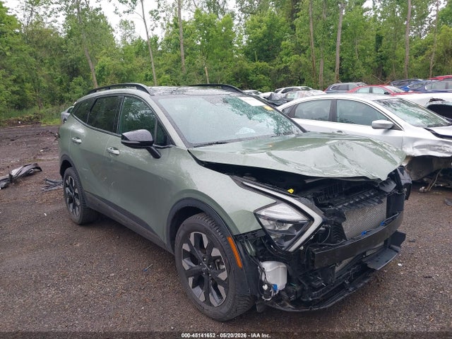 Salvage Kia Sportage Image
