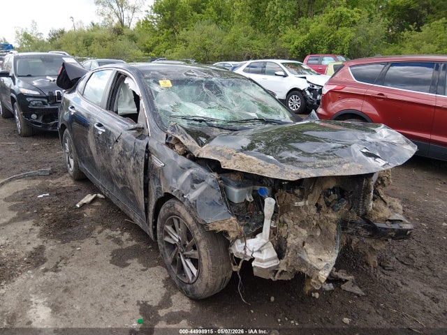 Salvage Kia Optima Image
