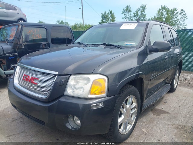GMC Envoy Denali
