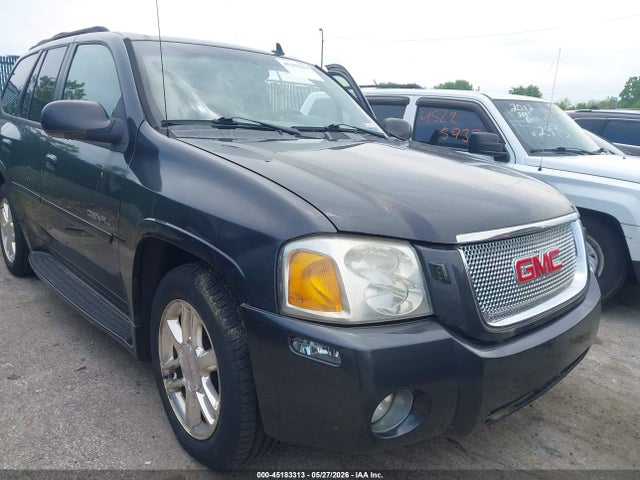 GMC Envoy Denali
