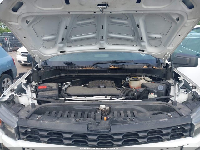 Chevrolet Silverado 1500 4wd  Standard Bed Custom