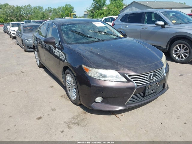 Salvage Lexus Es Image