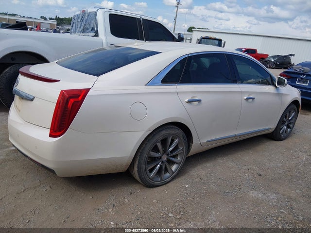 Cadillac XTS Standard