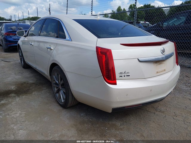Cadillac XTS Standard