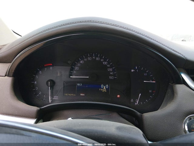 Cadillac XTS Standard