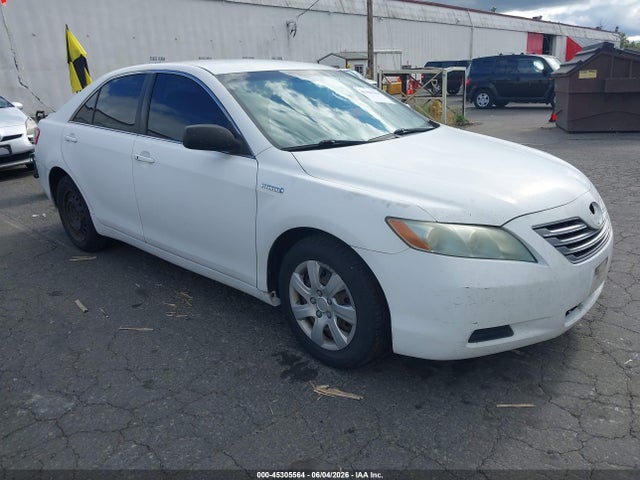 Salvage Toyota Camry Image