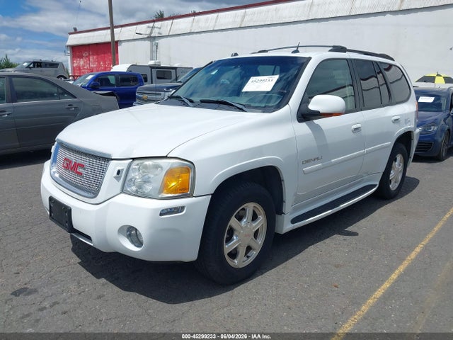 GMC Envoy Denali