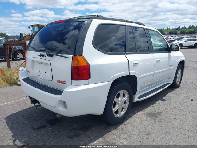 GMC Envoy Denali