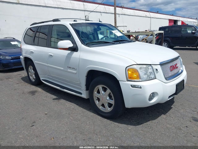 Salvage GMC Envoy Image
