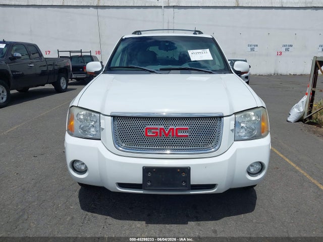 GMC Envoy Denali