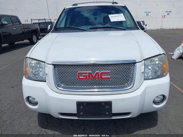 GMC Envoy Denali
