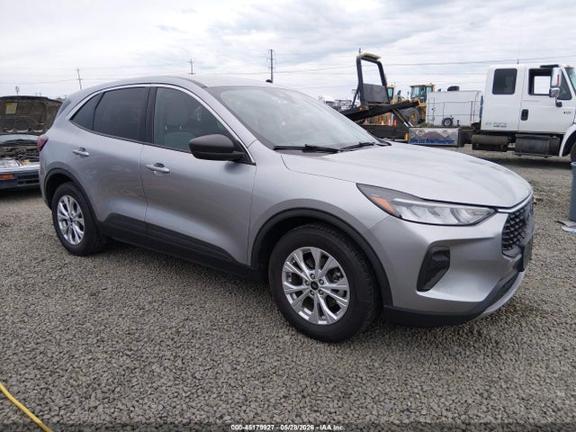 Salvage Ford Escape Image