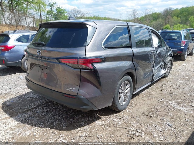 Toyota Sienna Xle