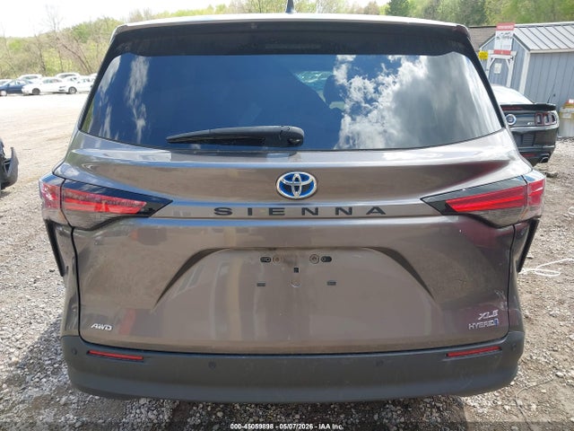 Toyota Sienna Xle