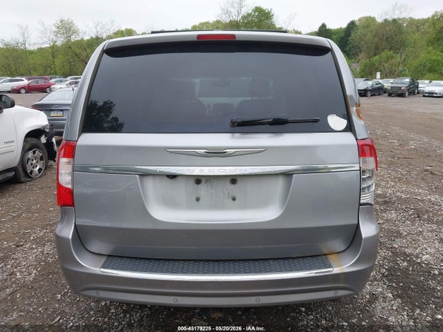 Chrysler Town & Country Touring-l