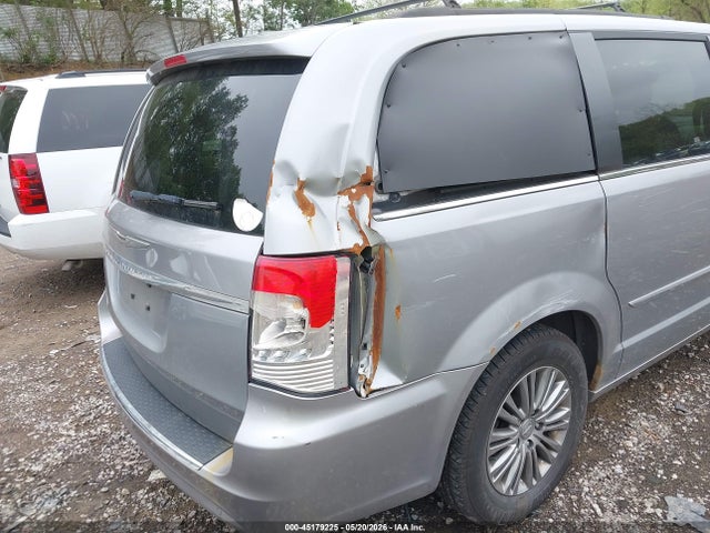 Chrysler Town & Country Touring-l
