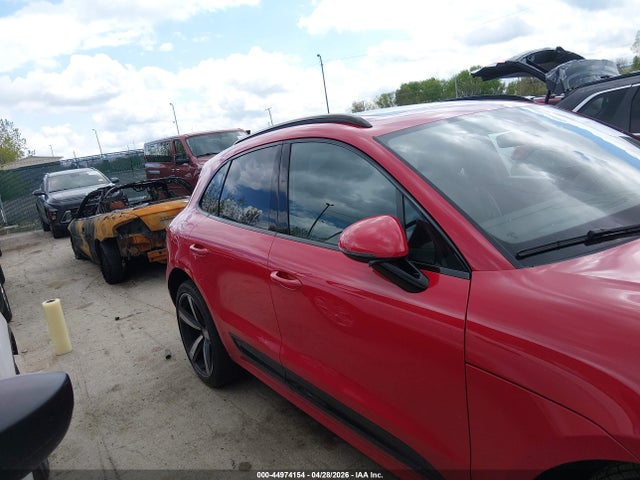 Porsche Macan S