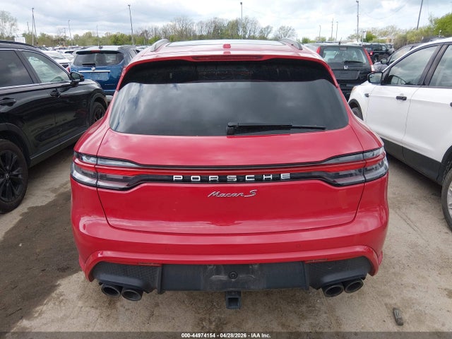 Porsche Macan S