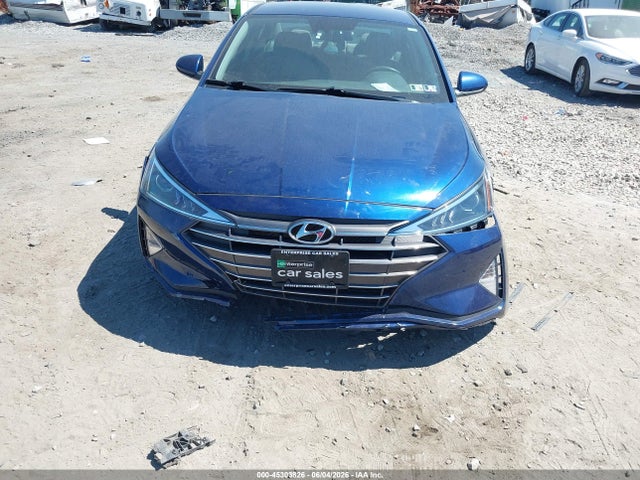 Hyundai ELANTRA Sel
