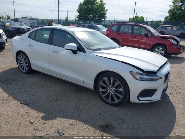 Salvage Volvo S60 Image