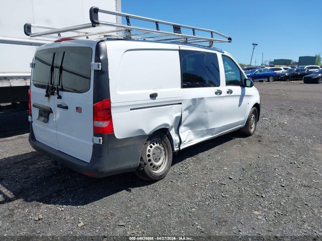 Mercedes-Benz Metris
