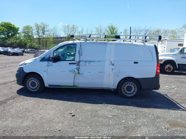 Mercedes-Benz Metris