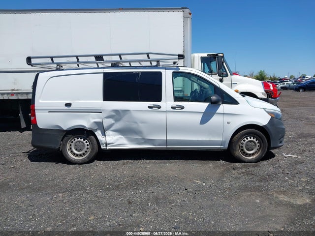 Mercedes-Benz Metris