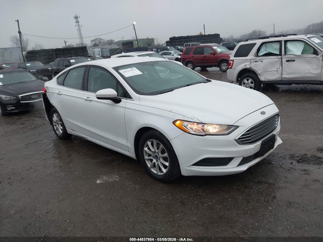 Salvage Ford Fusion Image