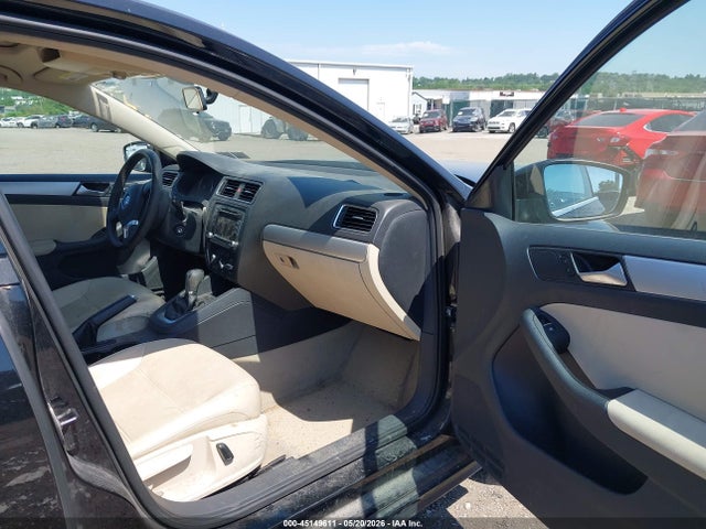 Volkswagen Jetta 2.5l Se