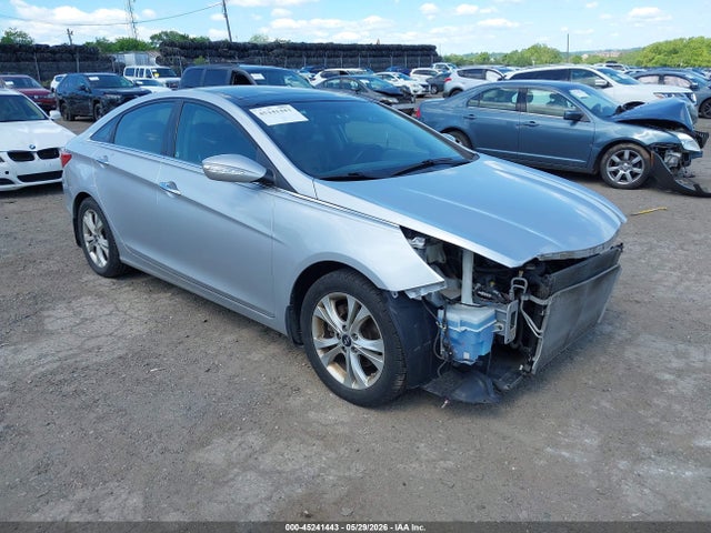 Salvage Hyundai SONATA Image