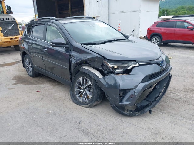 Salvage Toyota RAV4 Image