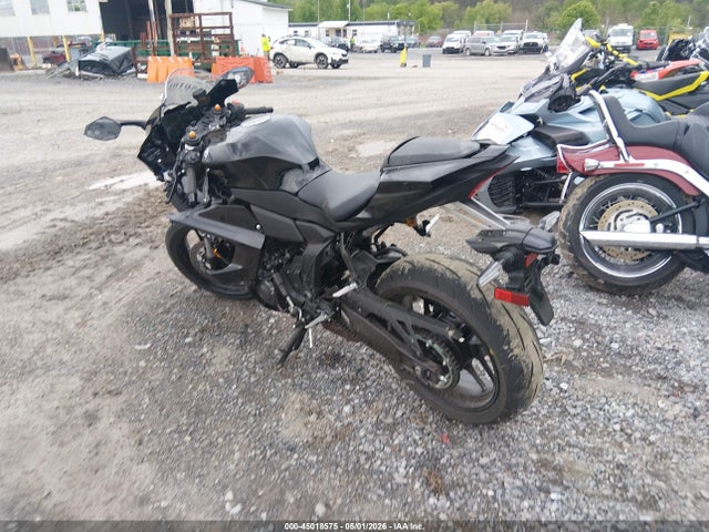 Yamaha Yzfr7