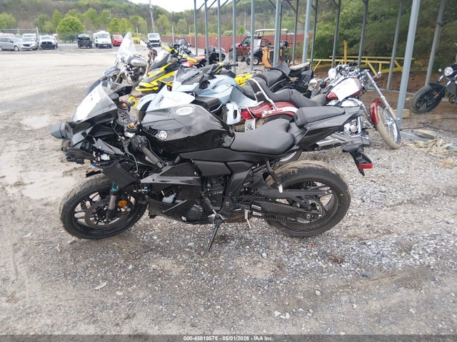 Yamaha Yzfr7