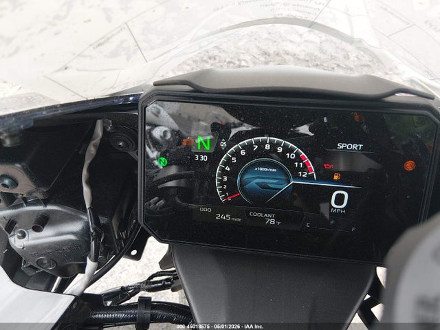 Yamaha Yzfr7