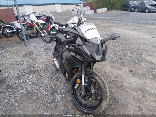 2026 Yamaha Yzfr7