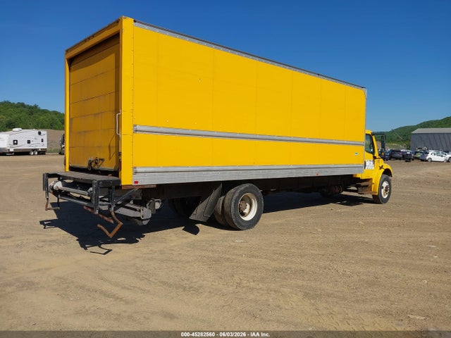 Freightliner M2 106