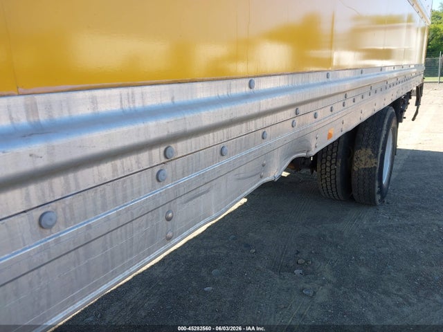 Freightliner M2 106